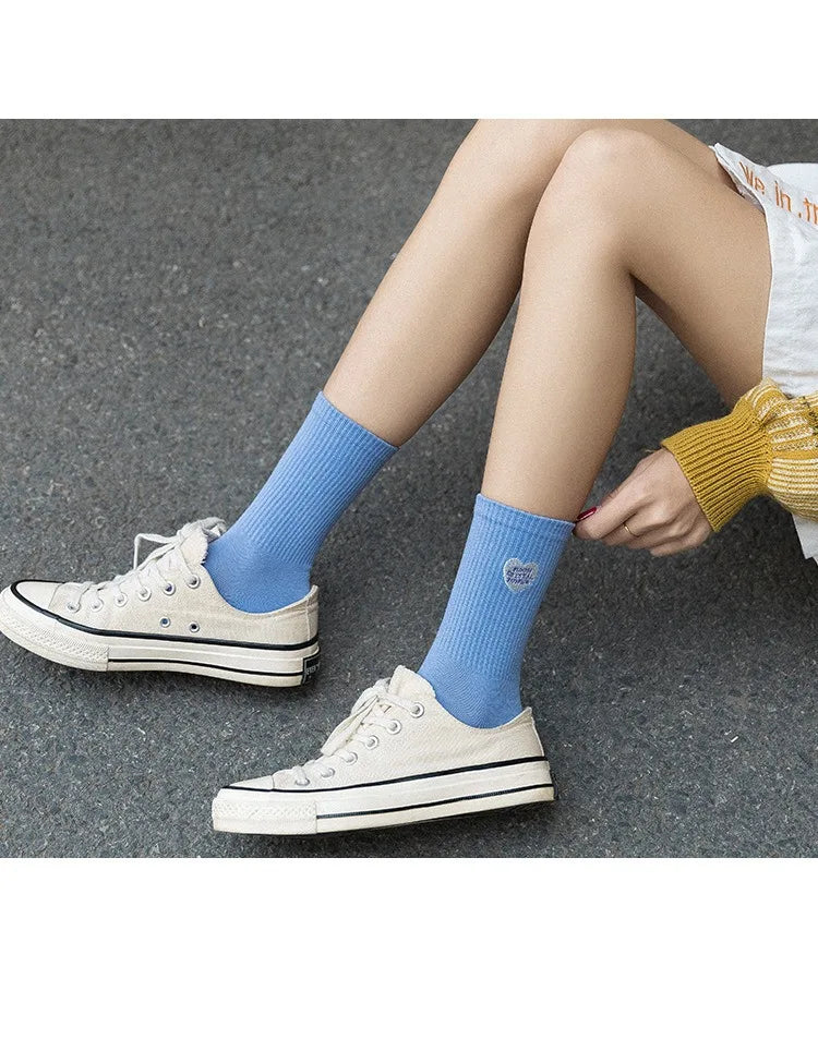 Calcetines bordados coloridos